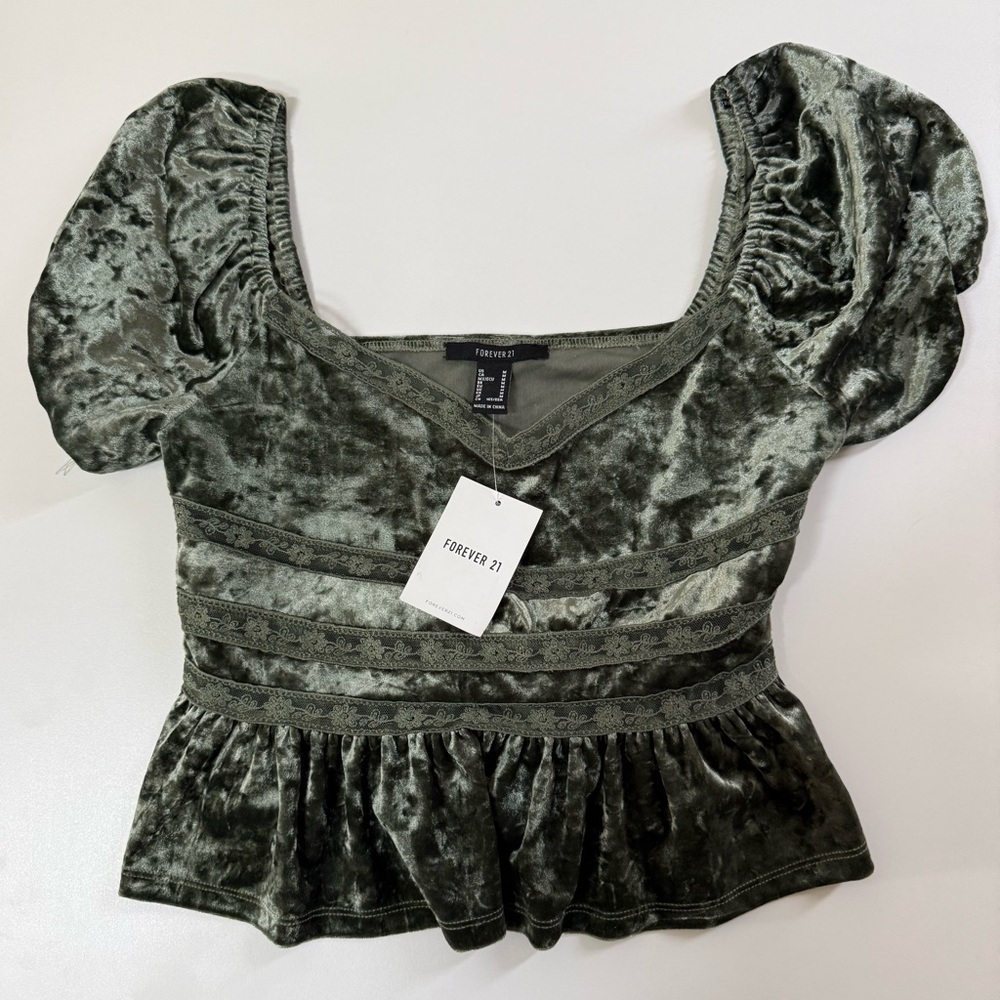 Forever 21 Green Velvet Puff Sleeve Romantic Cami Top Womens Size Medium NWT